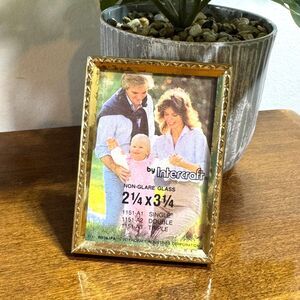 Vintage Picture Photo Frame Brass Metal Ornate Standing Etched 2.25x3.25